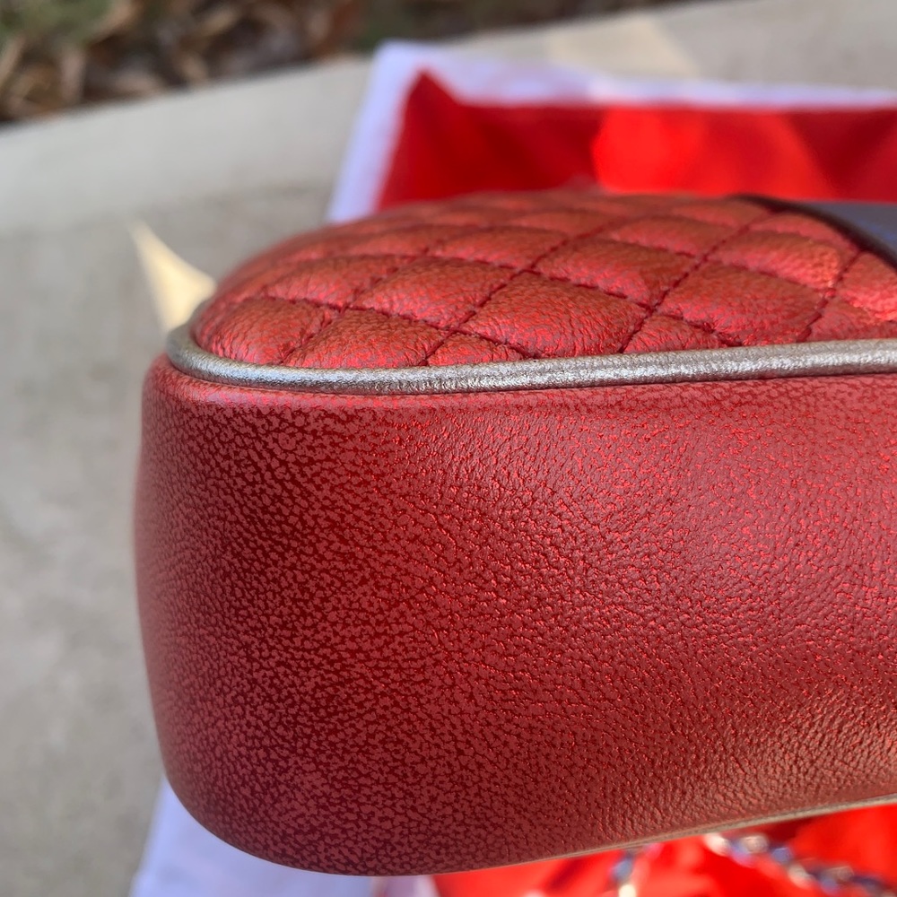 ⛔️SOLD⛔️Authentic GUCCI METALLIC QUILTED LEATHER - Picture 12 of 16